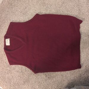 Men's V-Neck Sweater Vest - Burgundy